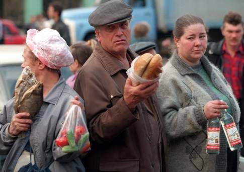 Им бы понедельники взять и отменить!