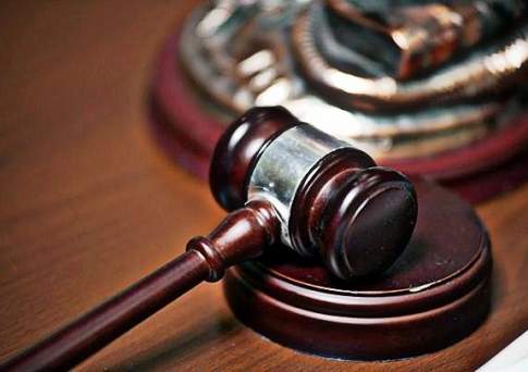 Олигарху продлили срок