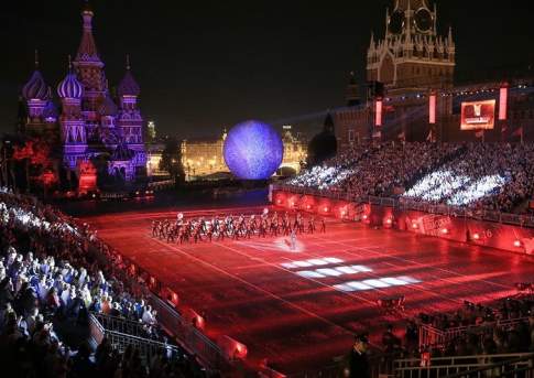 Марш, марш левой!