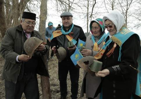 На братских могилах…