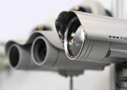 Не ругайтесь, вас снимают