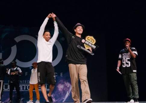 Игра мышцами