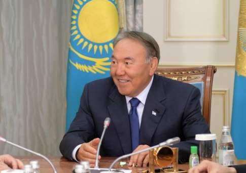 Назарбаев принял Лужкова