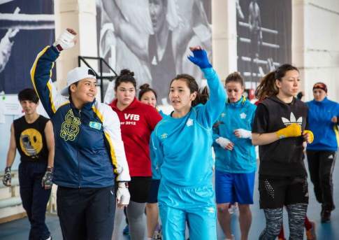 В ринге только девушки